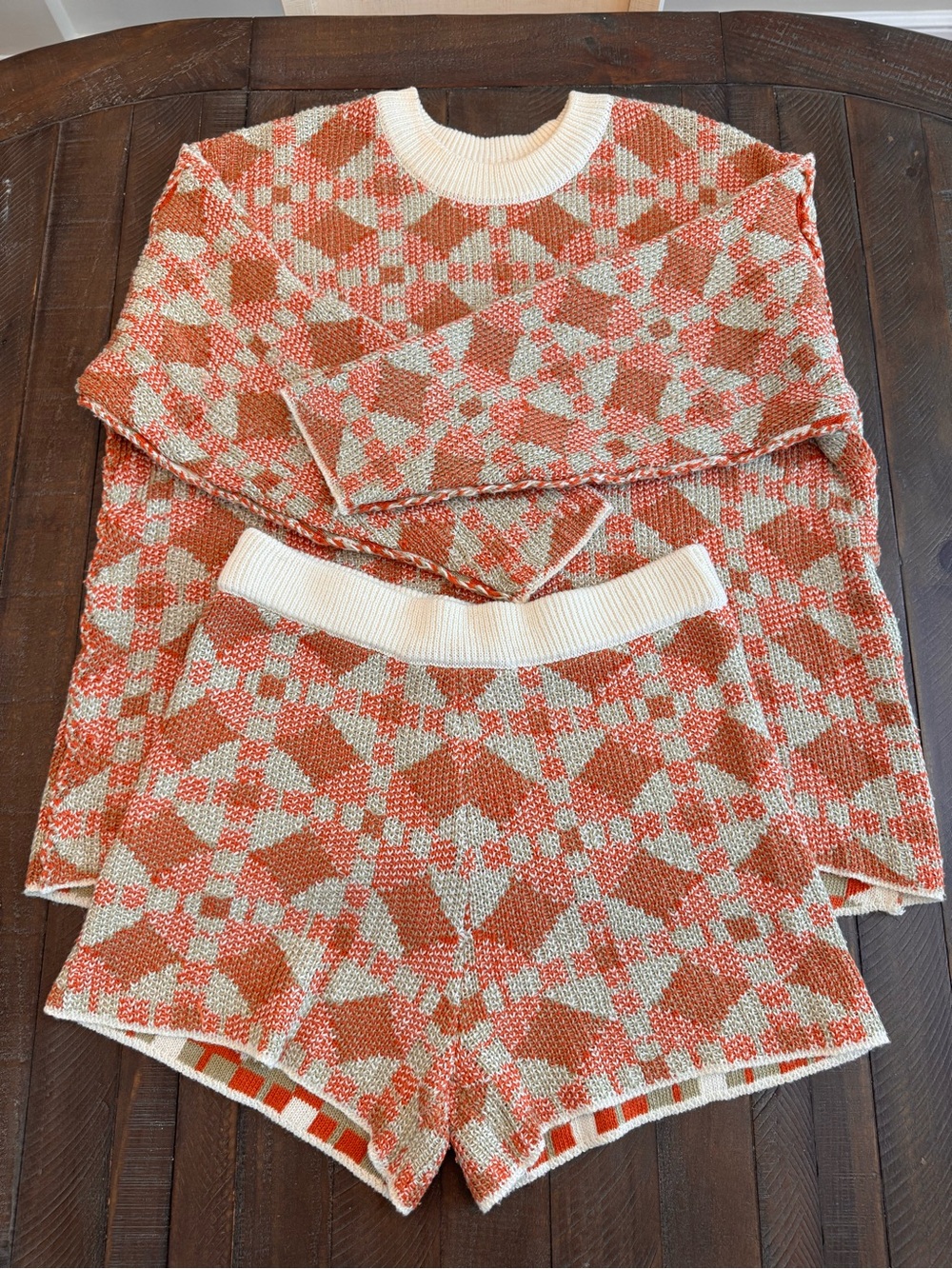 Free people beach Malibu sweater shorts set Size L